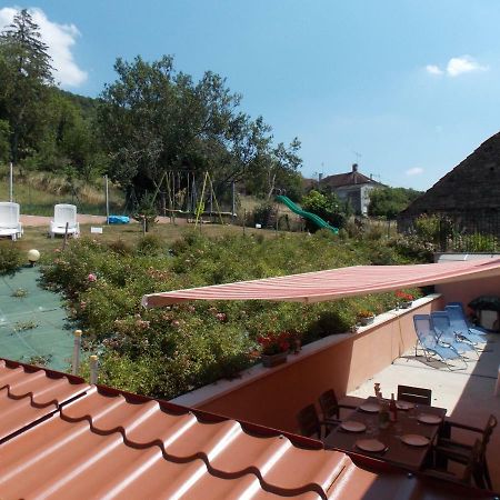 Gite Des Roches La Roche-Vanneau Esterno foto