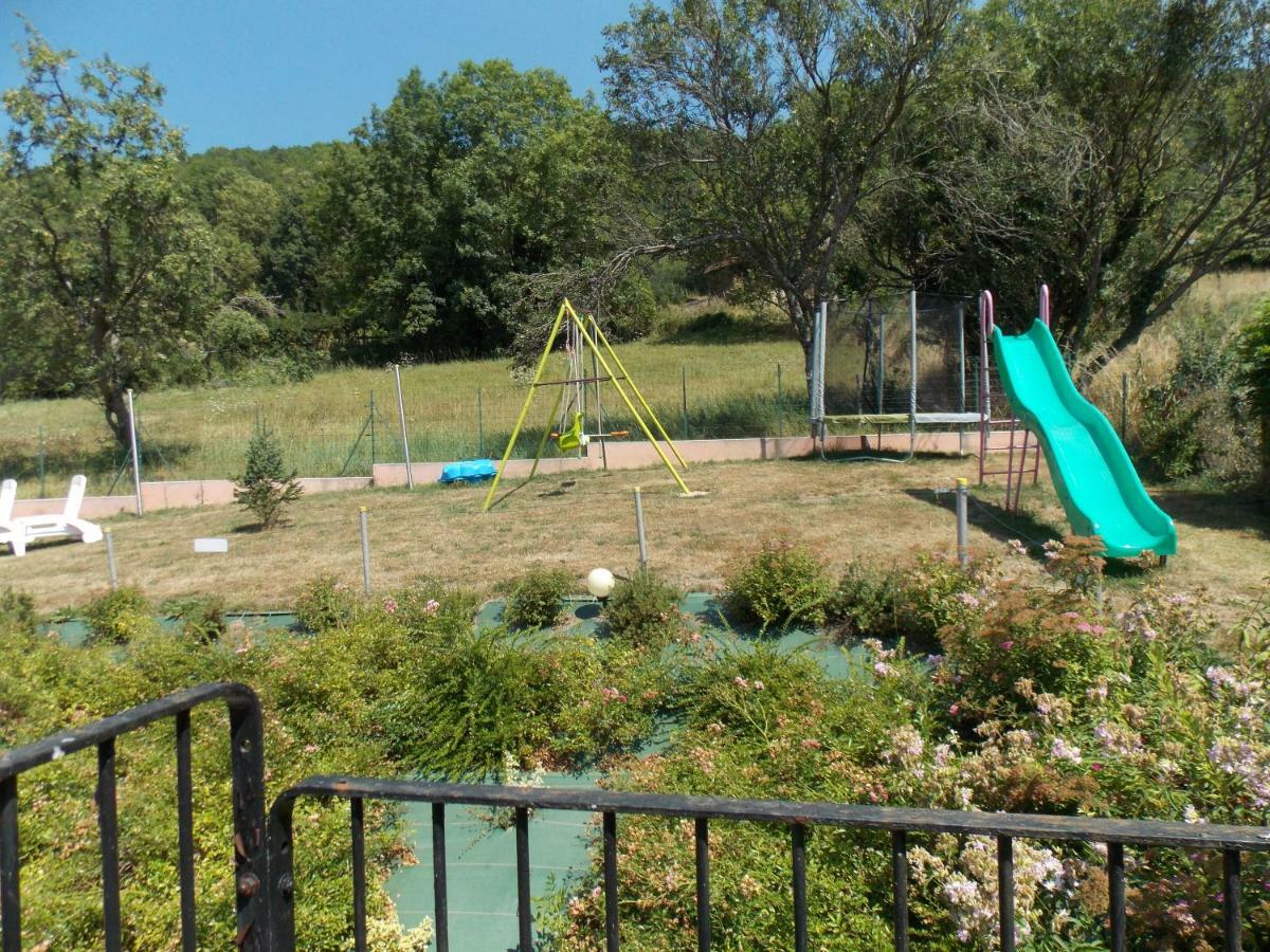 Gite Des Roches La Roche-Vanneau Esterno foto