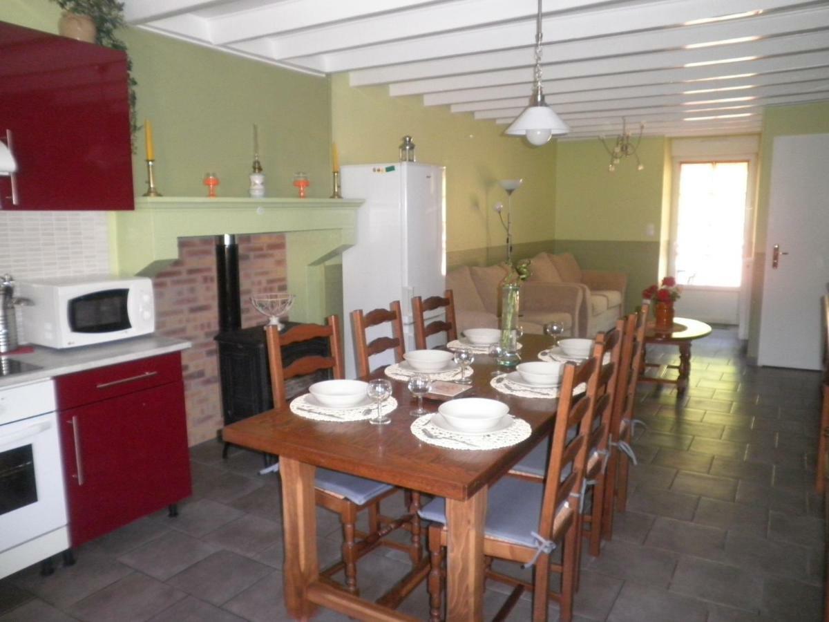 Gite Des Roches La Roche-Vanneau Esterno foto